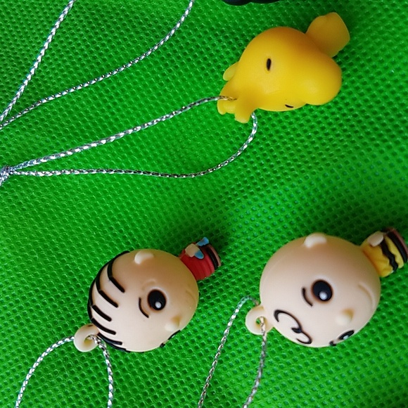 Charlie Brown Ornament Set Of 5 - Picture 3 of 8